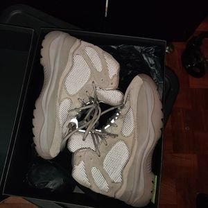 Yeezy desert boot